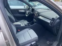 Usata Volvo XC40 129 CV (94 kW) 2024 Nero SUV