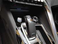 Usata Peugeot 3008 GT-line 131 CV (96 kW) 2019 Bianco SUV