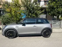 Usata Mini Cooper SE Classic 75 kW (102 CV) 2023 Argento Utilitaria