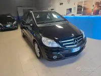 Usata Mercedes B180 Premium 109 CV (80 kW) 2011 Nero Utilitaria