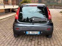 Usata Peugeot 107 68 CV (50 kW) 2007 Grigio Utilitaria