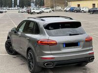 Usata Porsche Cayenne 262 CV (192 kW) 2016 Grigio SUV