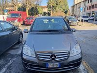 Usata Mercedes 180 116 CV (85 kW) 2010 Grigio Berlina