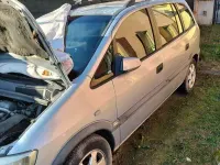 Usata Opel Zafira Elegance 101 CV (74 kW) 2003 Grigio Monovolume
