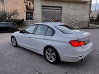Usata BMW 318 Efficient Dynamics 143 CV (105 kW) 2013 Bianco Berlina