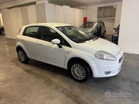 Usata Fiat Grande Punto Active 69 CV (50 kW) 2009 Bianco Utilitaria