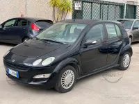 Usata Smart ForFour 68 CV (50 kW) 2005 Nero Utilitaria