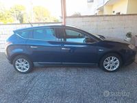 Usata Lancia Delta Silver 105 CV (77 kW) 2012 Blu Utilitaria