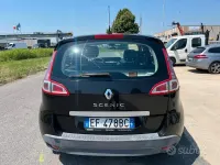 Usata Renault Scenic E-Tech Dynamique 131 CV (96 kW) 2010 Nero Monovolume