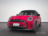 Usata Mini ONE Classic 102 CV (75 kW) 2021 Rosso Utilitaria