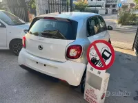 Usata Smart ForFour Passion 71 CV (52 kW) 2016 Bianco Utilitaria