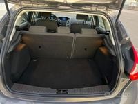 Usata Ford Focus 115 CV (84 kW) 2011 Grigio Berlina