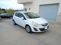 Usata Opel Corsa Edition 86 CV (63 kW) 2012 Bianco Utilitaria