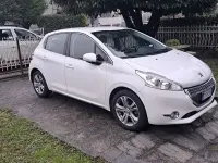 Usata Peugeot 208 Allure 82 CV (60 kW) 2013 Bianco Utilitaria