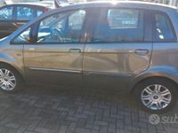 Usata Fiat Idea Dynamic 95 CV (69 kW) 2006 Oro Monovolume