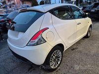 Usata Lancia Ypsilon Silver 69 CV (50 kW) 2012 Bianco Utilitaria