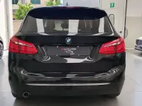 Usata BMW 218 Active Tourer Luxury Line 150 CV (110 kW) 2018 Nero Monovolume