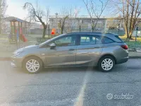 Usata Opel Astra 110 CV (80 kW) 2019 Nero Berlina