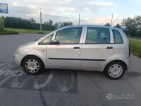 Usata Fiat Idea 80 CV (58 kW) 2009 Grigio Monovolume