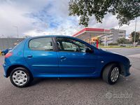 Usata Peugeot 206 68 CV (50 kW) 2006 Blu Utilitaria