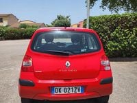 Usata Renault Twingo 75 CV (55 kW) 2007 Rosso Utilitaria
