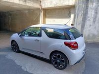 Usata DS Automobiles DS3 So Chic 75 CV (55 kW) 2016 Bianco Berlina