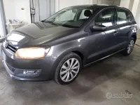 Usata VW Polo Highline 90 CV (66 kW) 2011 Grigio Utilitaria