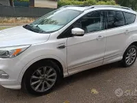 Usata Ford Kuga Vignale 150 CV (110 kW) 2017 Bianco SUV