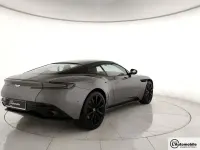 Usata Aston Martin DB11 608 CV (447 kW) 2017 Grigio Coupé