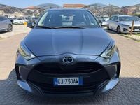 Usata Toyota Yaris Hybrid Active 92 CV (67 kW) 2022 Grigio Berlina