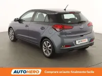 Usata Hyundai i20 Comfort 84 CV (61 kW) 2016 Argento Utilitaria