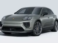 Usata Porsche Macan 2024 U4 verde aventurine metallizzato SUV