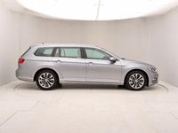 Usata VW Passat Executive 240 CV (176 kW) 2018 Argento Station wagon