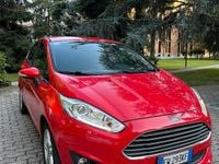 Usata Ford Fiesta Titanium 75 CV (55 kW) 2014 Rosso Utilitaria
