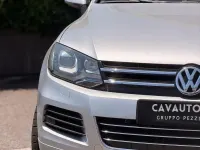 Usata VW Touareg Executive 245 CV (180 kW) 2011 Grigio SUV