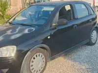 Usata Opel Corsa 69 CV (50 kW) 2004 Nero Utilitaria