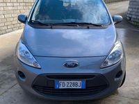Usata Ford Ka 67 CV (49 kW) 2016 Grigio Berlina