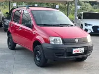 Usata Fiat Panda 4x4 69 CV (50 kW) 2009 Rosso Utilitaria