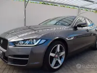 Usata Jaguar XE Prestige 180 CV (132 kW) 2015 Grigio Berlina