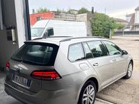 Usata VW Golf VII Sport 115 CV (84 kW) 2018 Grigio Station wagon