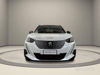 Usata Peugeot e-2008 GT 100 kW (136 CV) 2021 Bianco / perlato SUV