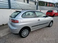 Usata Seat Ibiza Stella 75 CV (55 kW) 2003 Grigio Utilitaria