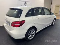 Usata Mercedes B200 Premium 136 CV (100 kW) 2018 Bianco Utilitaria