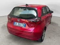 Usata Honda Jazz Elegance 109 CV (80 kW) 2022 Rosso Utilitaria