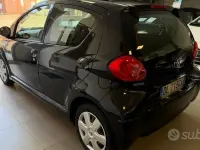 Usata Toyota Aygo Sol 68 CV (50 kW) 2007 Nero Utilitaria