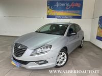 Usado Lancia Delta Silver 120 CV (88 kW) 2011 Plateado Utilitario