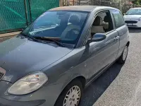 Usata Lancia Ypsilon 95 CV (69 kW) 2004 Grigio Utilitaria
