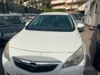 Usata Opel Astra 110 CV (80 kW) 2011 Bianco Station wagon