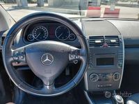 Occasion Mercedes A180 Avantgarde 109 ch (80 kW) 2011 Berline