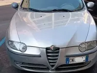 Usata Alfa Romeo 147 116 CV (85 kW) 2004 Grigio Utilitaria